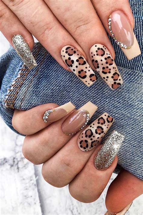 leopard nail art.